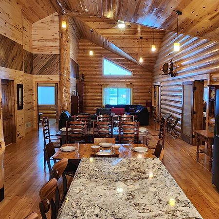 Beargrass Lodging & Rv Resort Hungry Horse Ngoại thất bức ảnh